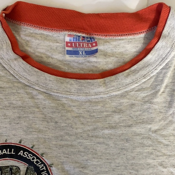 VINTAGE 1992 Chicago Bulls Cropped T-Shirt - Picture 3 of 5